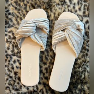 Brand new never worn flats